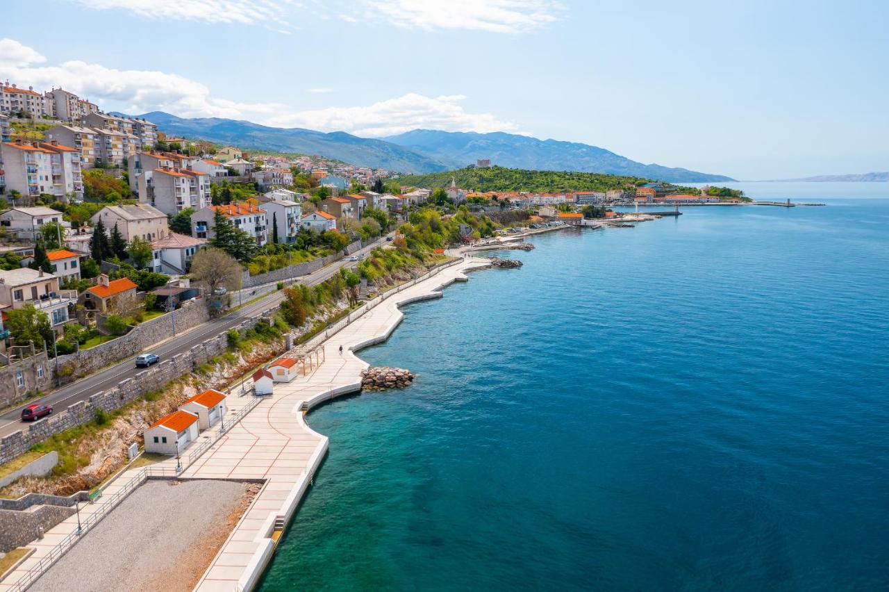Apartments By The Beach Adela Senj Senj  Bagian luar foto