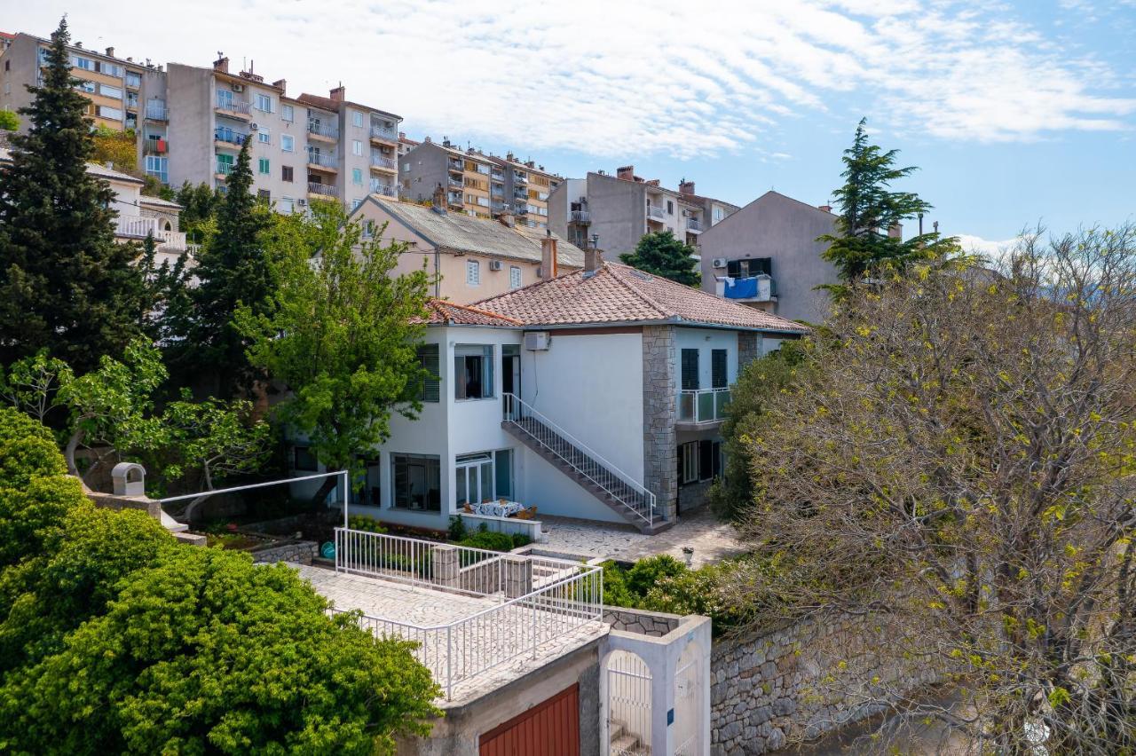 Apartments By The Beach Adela Senj Senj  Bagian luar foto
