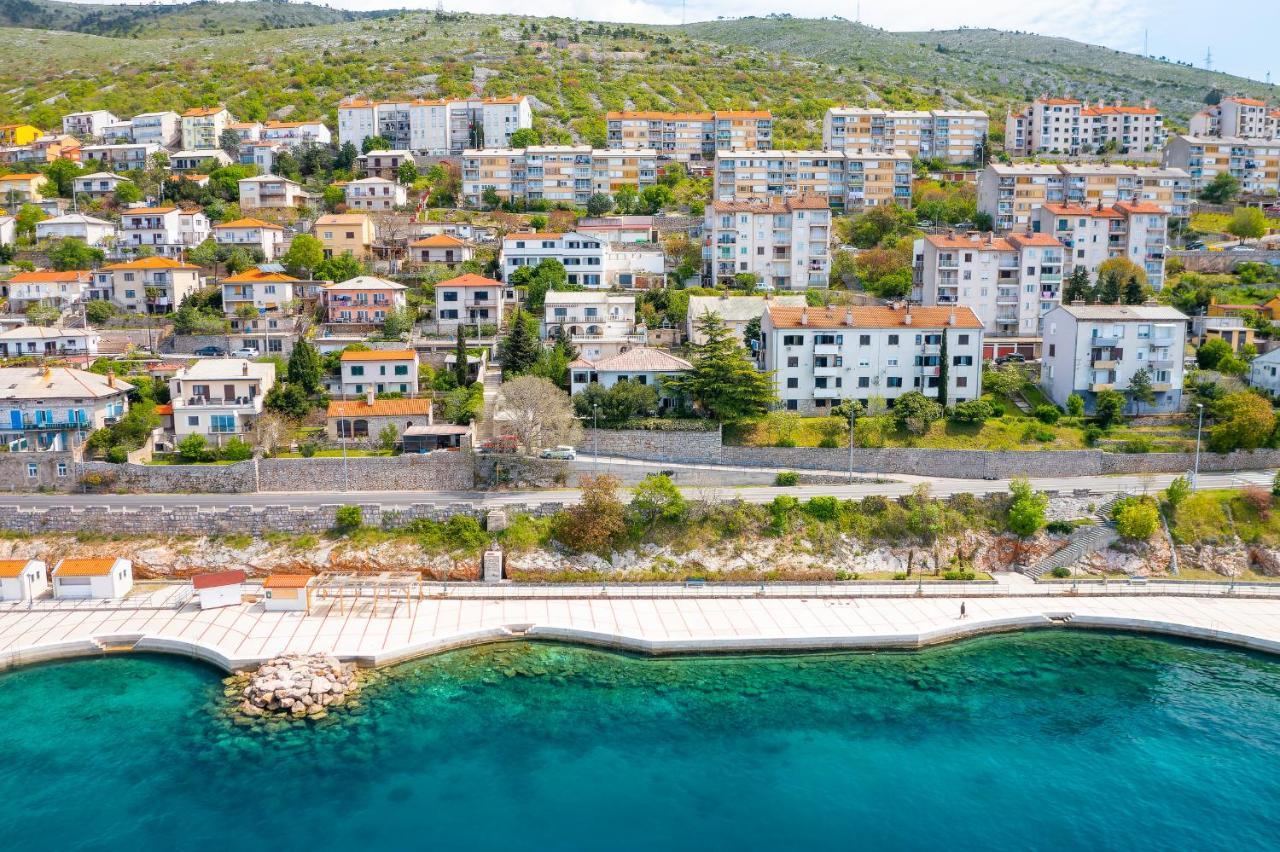 Apartments By The Beach Adela Senj Senj  Bagian luar foto