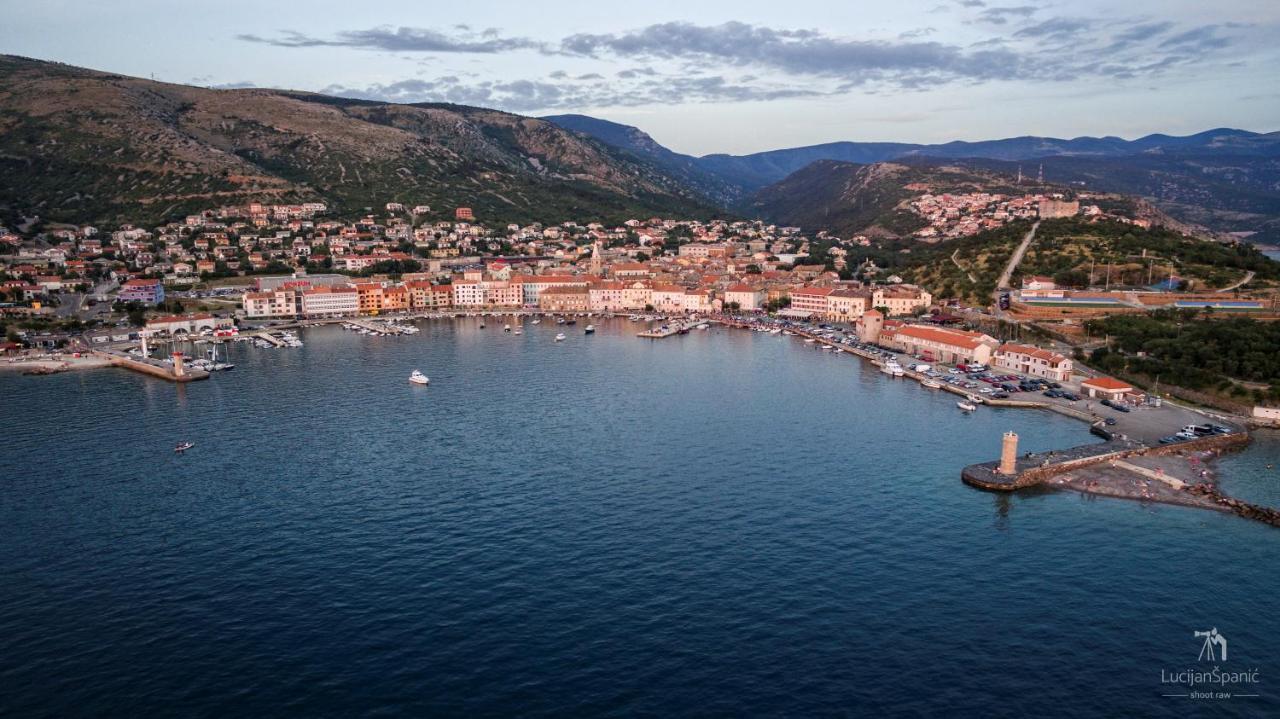 Apartments By The Beach Adela Senj Senj  Bagian luar foto