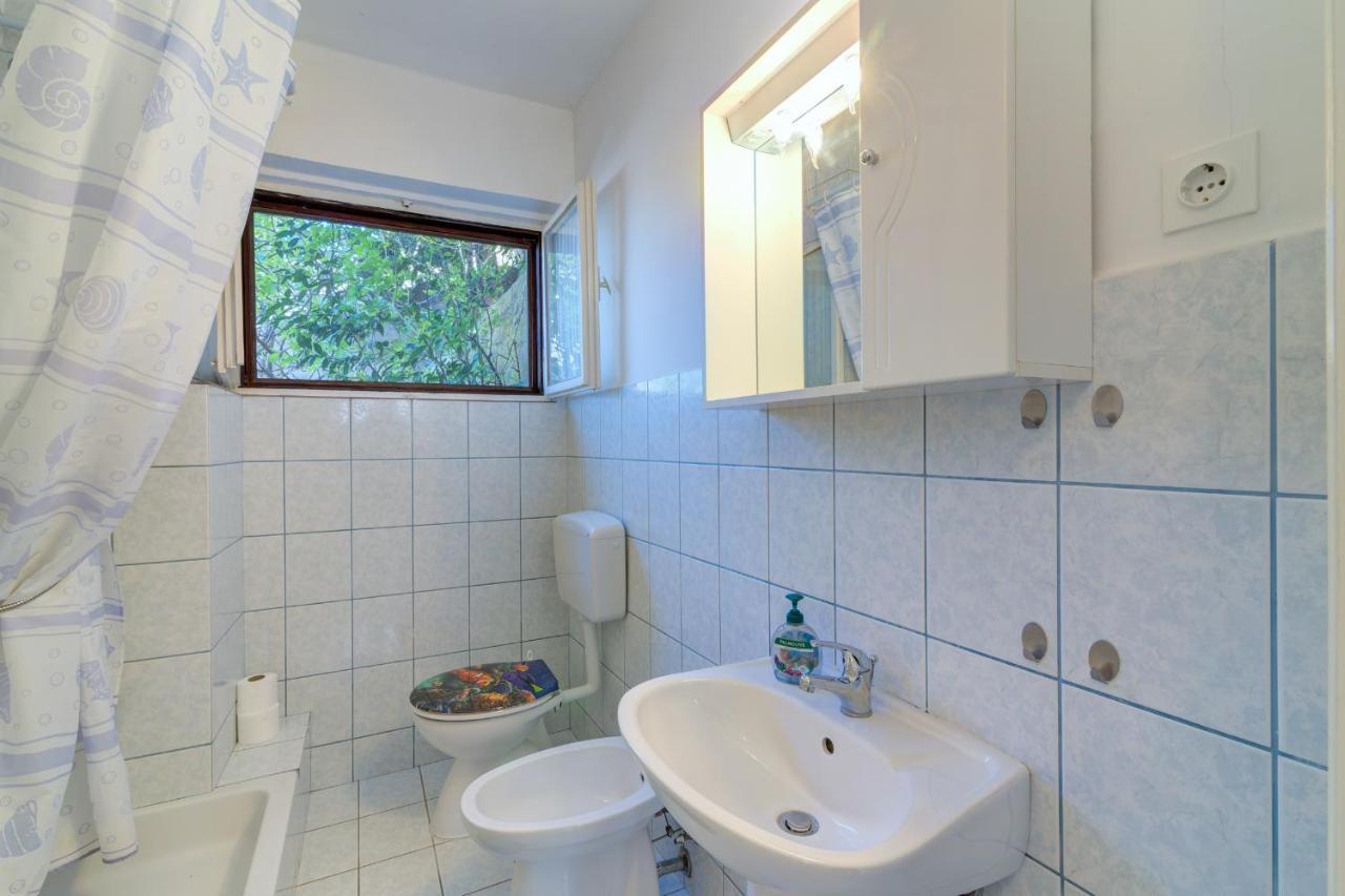 Apartments By The Beach Adela Senj Senj  Bagian luar foto