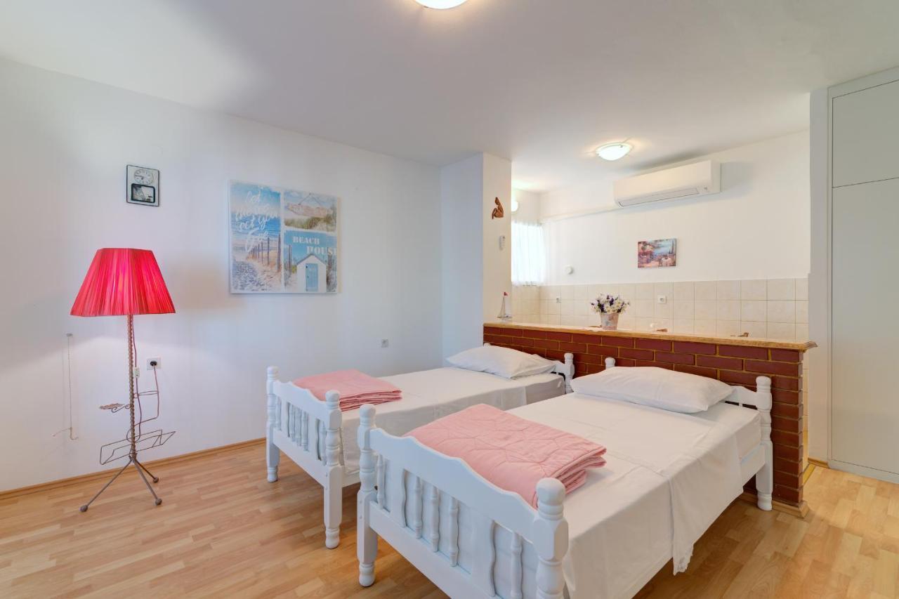 Apartments By The Beach Adela Senj Senj  Bagian luar foto